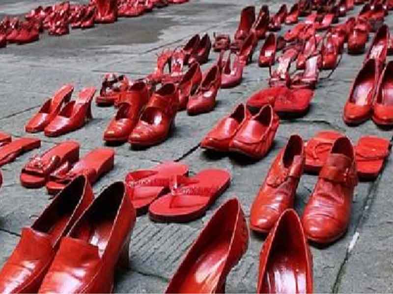 molestie donne genere scarpe rosse